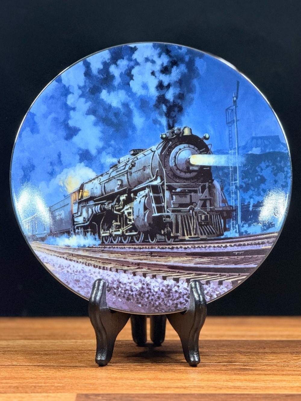 1992 EDWIN M. KNOWLES “The Chief” by R. E. Pierce Collector Plate